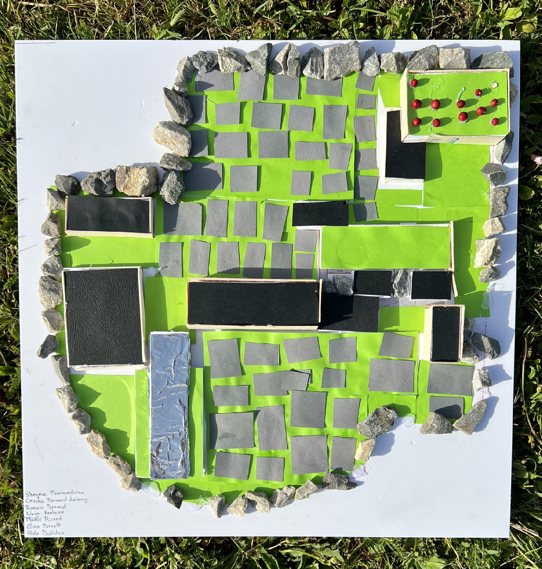  width=